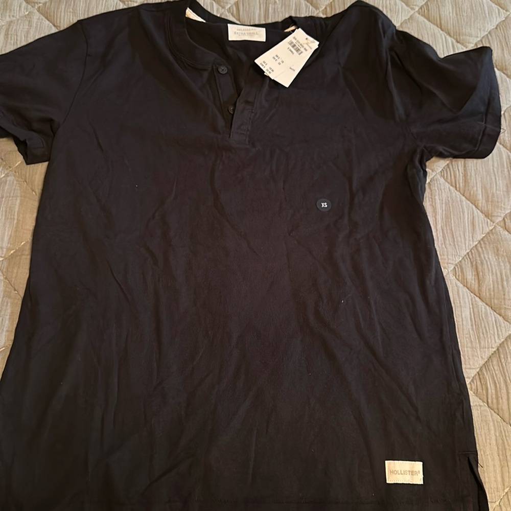 Hollister top